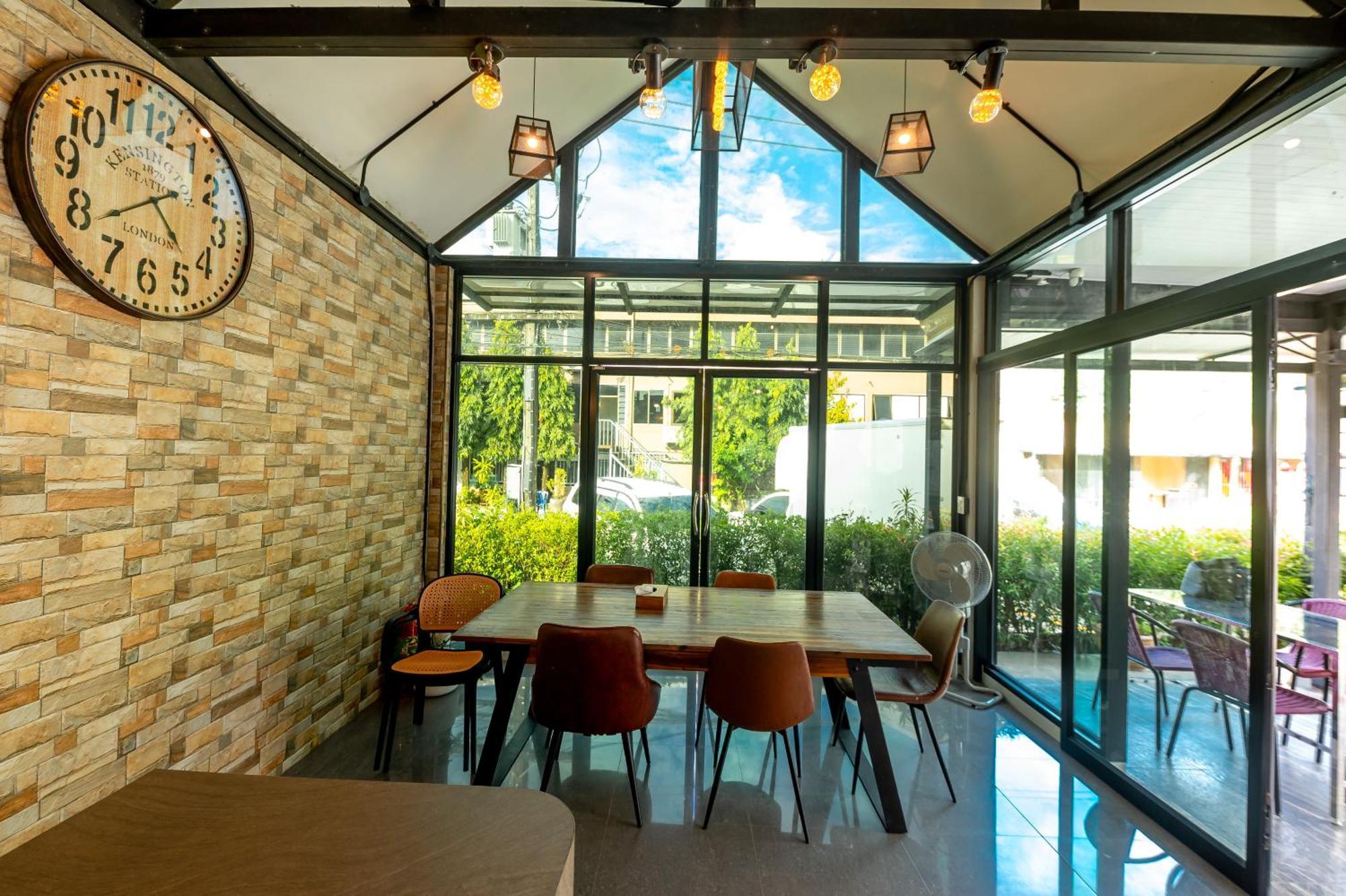 Tobedzz Hotel Ranong Exterior foto